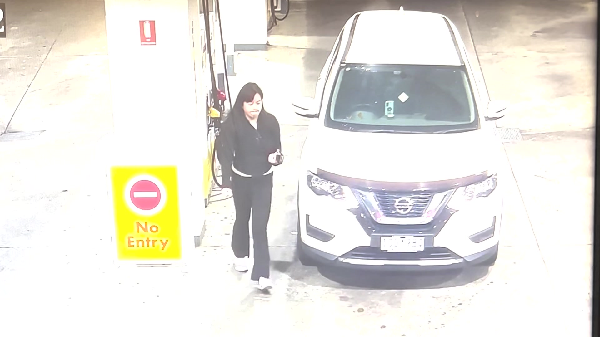 Search continues for woman missing in Melbourne's south