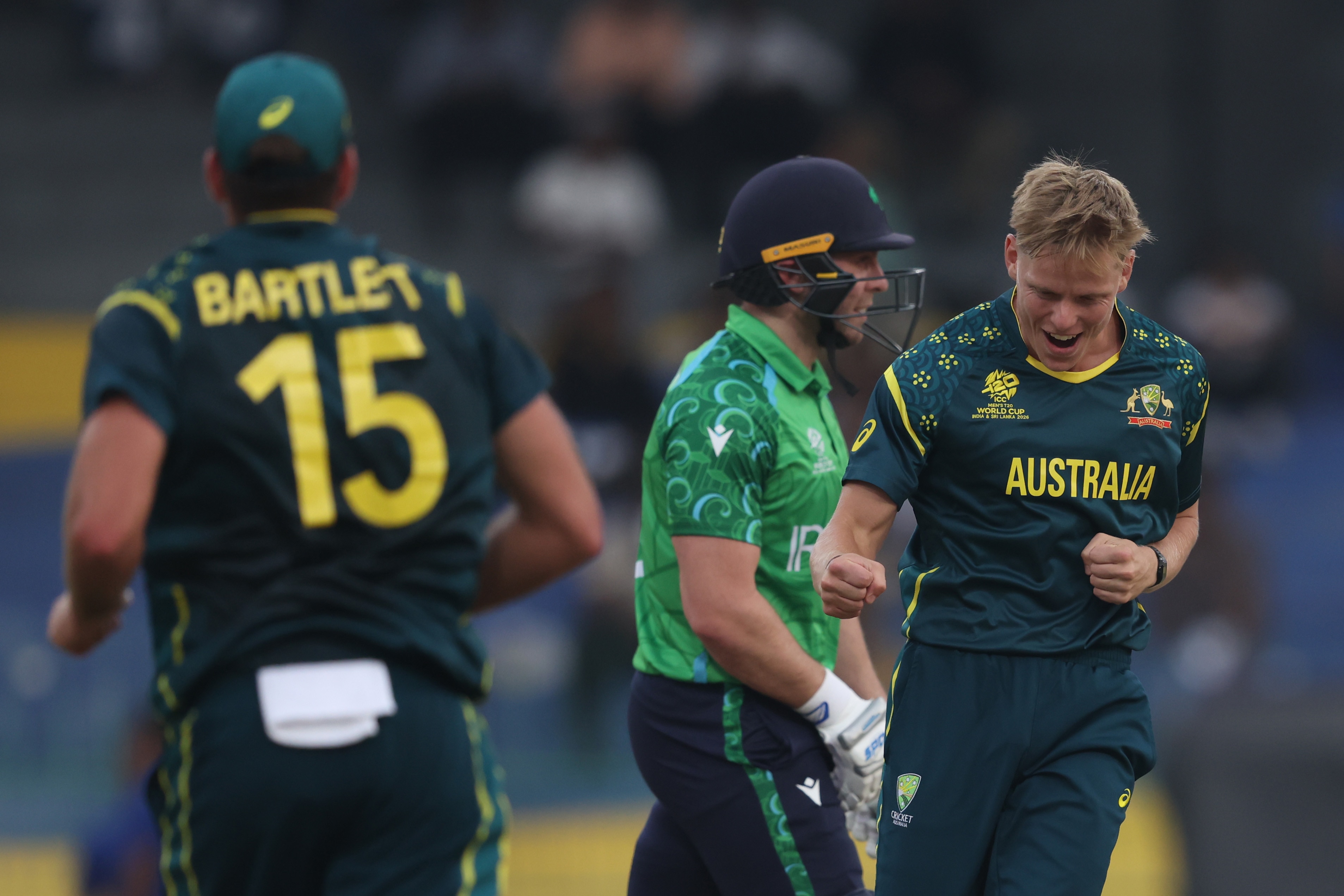 Live: Australia sets Ireland tricky chase, Marsh out with bleeding testicle