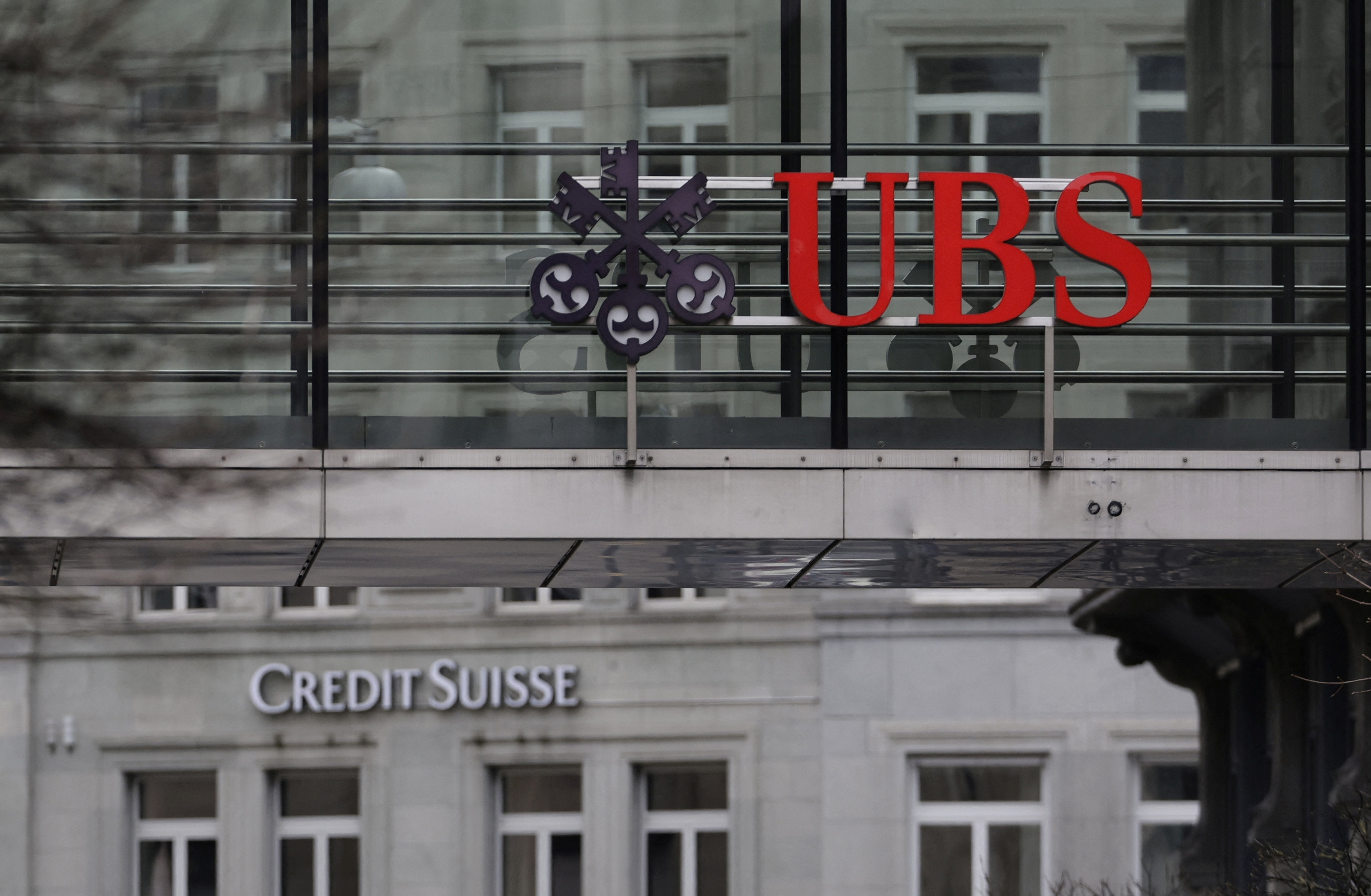 Banking Crisis Not Over Despite Credit Suisse Takeover - ABC News