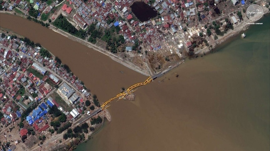 Jembalan Palu IV bridge on October 1