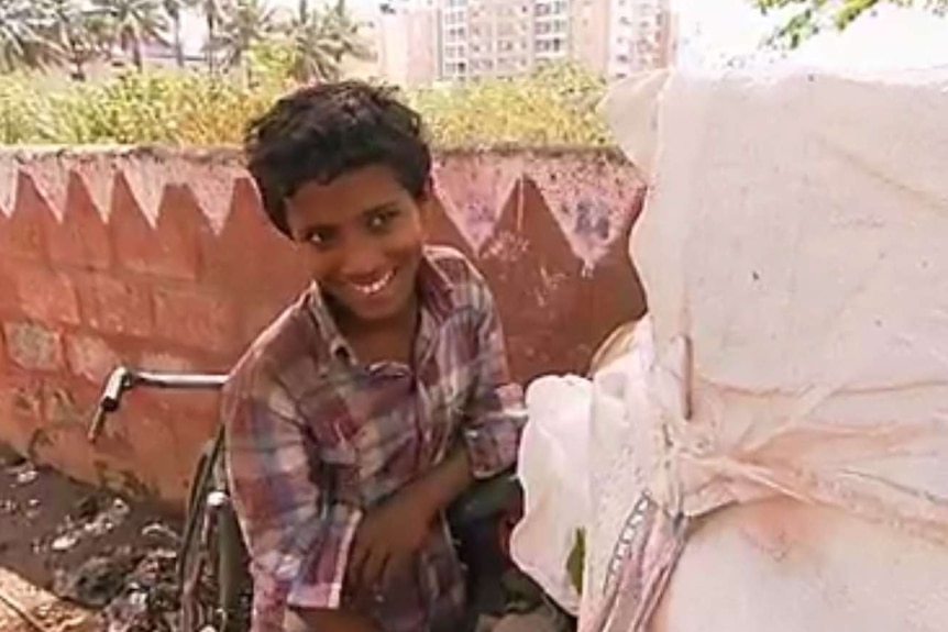 12-year-old Roni, an Indian 'rag picker'