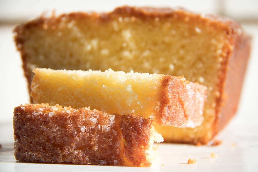 A lovely moist lemon cake