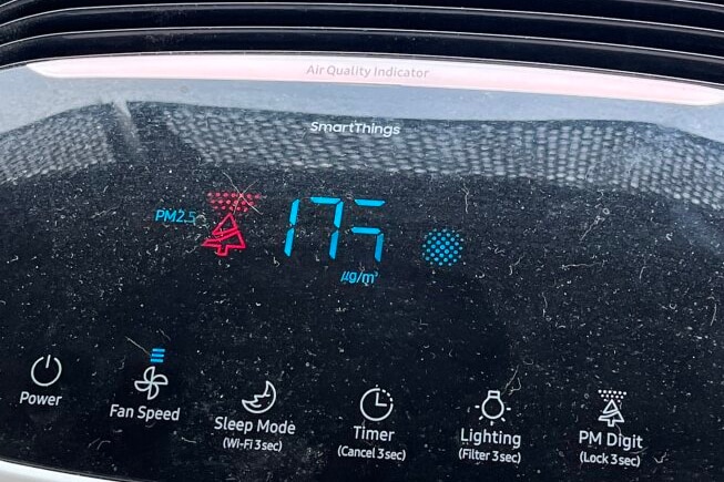 The screen of an air purifier displaying a reading of "175".