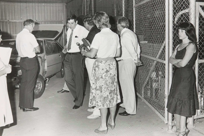 Lindy Chamberlain looks on as the second inquest views evidence from the Chamberlains' car