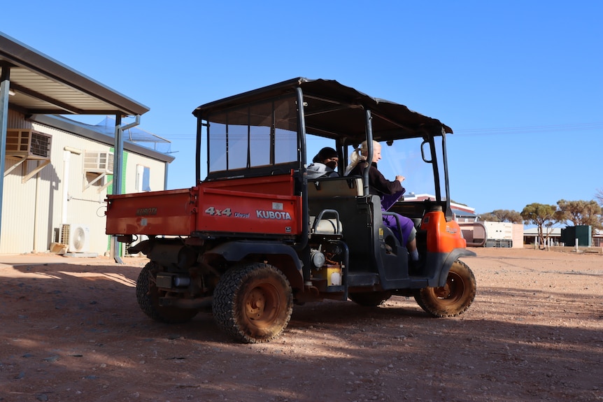 The buggy is photographed from the back right hand side as it pulls away