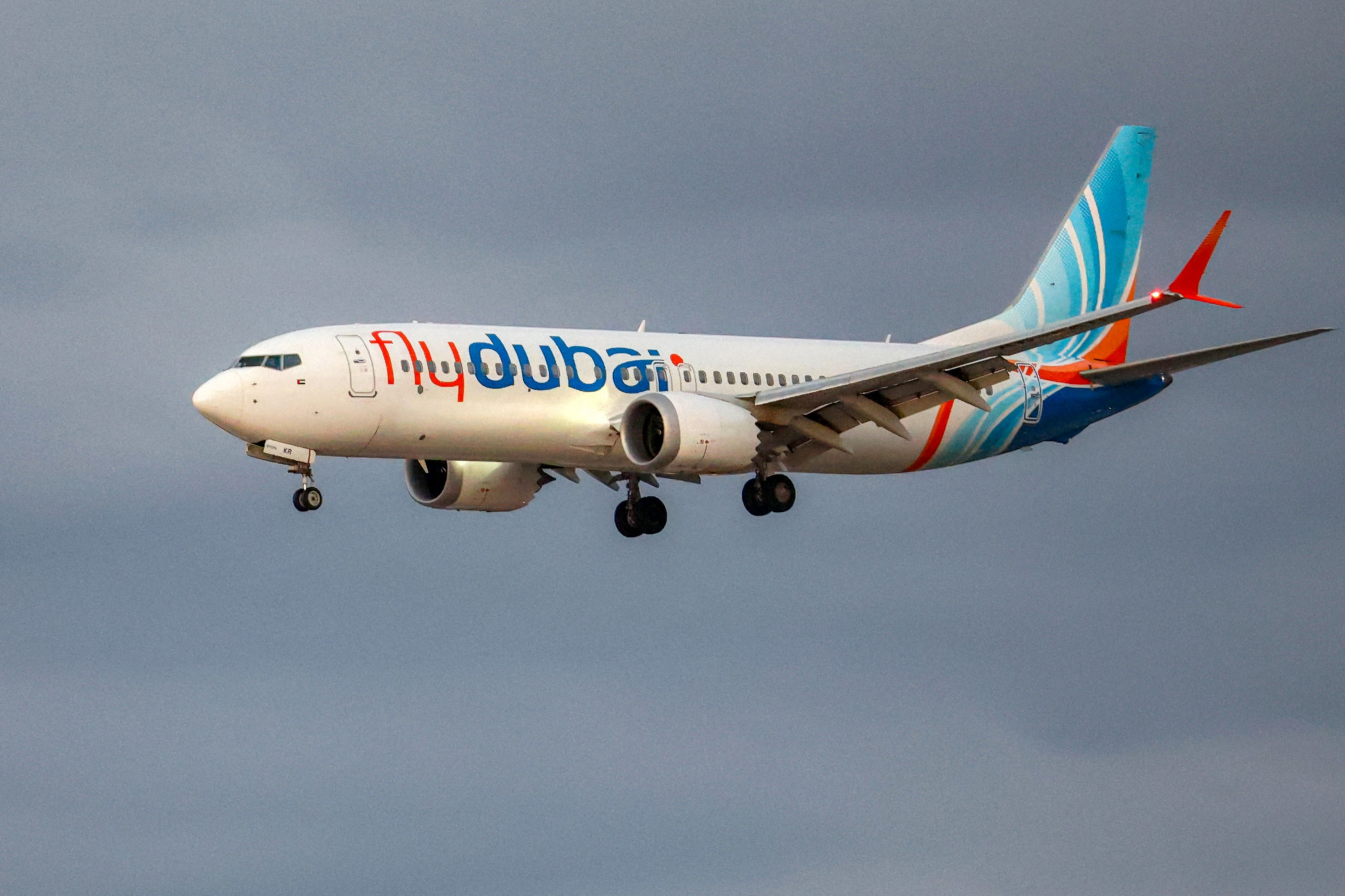 Investigators say flydubai pilot's 'drift towards terrorism' started in Australia