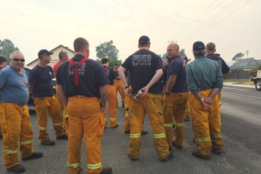 TFS firefighters arrive in Tasmania's north