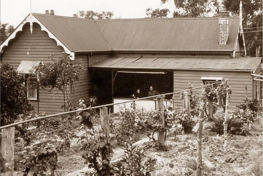 Glenlee cottage in the 1920s