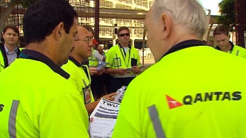 Around 400 workers walked off the job in Brisbane this morning for a one-hour stop-work meeting.