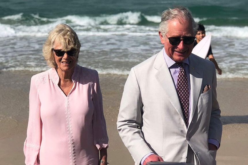 查尔斯王子和卡米拉在布罗德海滩