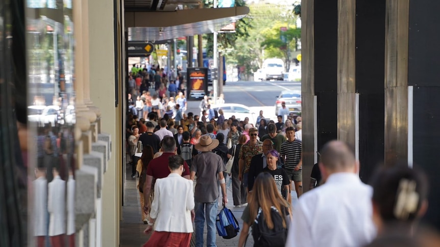 Le vendite del Black Friday sono aumentate, l’ASX è balzato dopo un forte rally tecnologico a Wall Street e le azioni Boeing sono scese