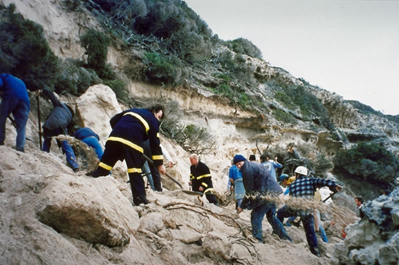 Rescuers sift through the rubble at Gracetown cliff collapse - EMA and Geoscience Australia