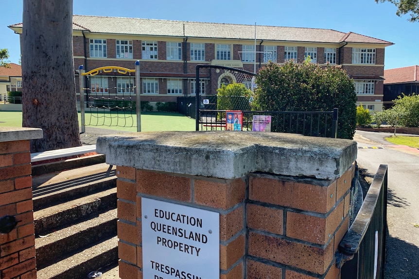 Ironside School buildings