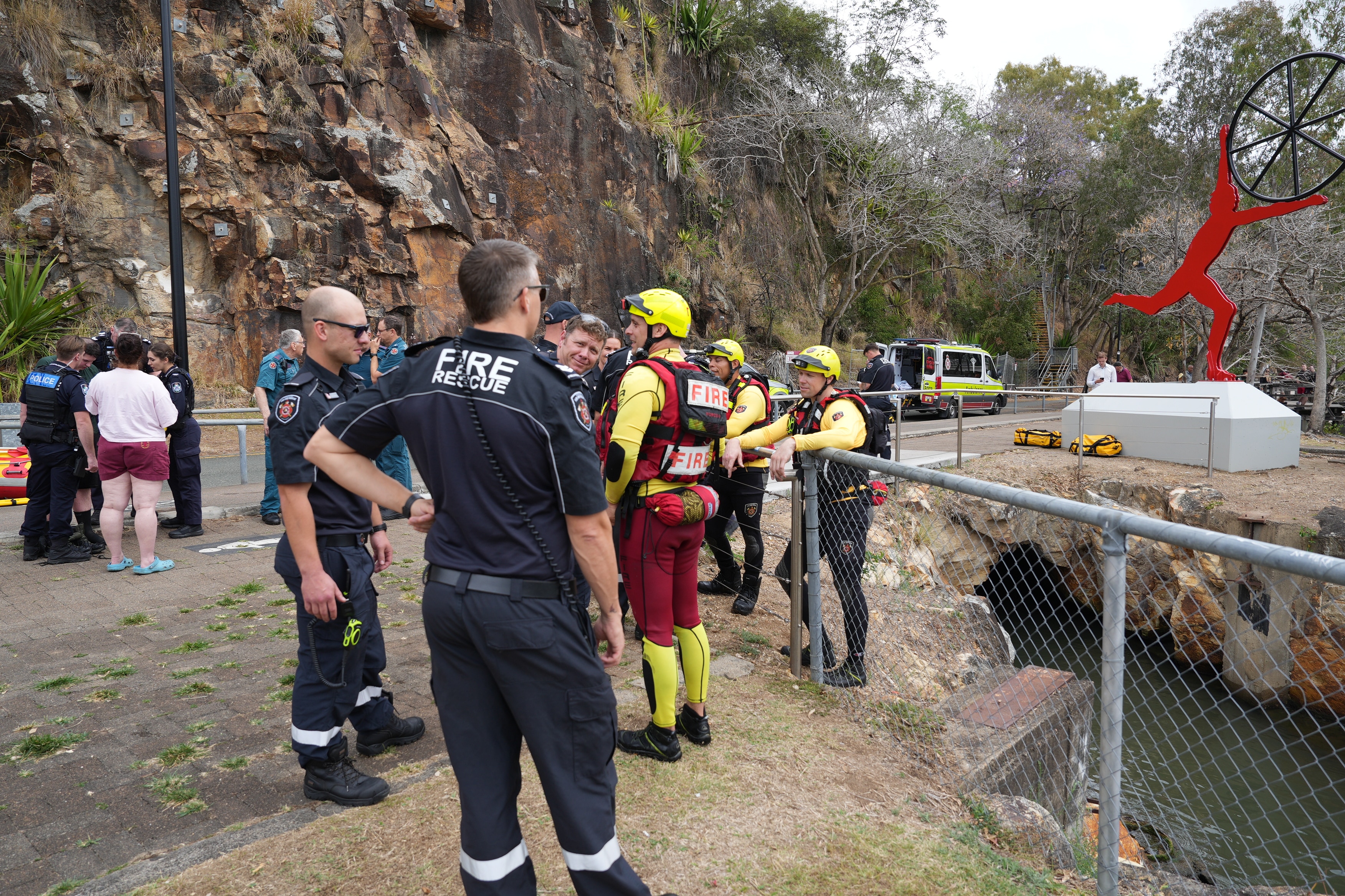 various emergency services chat to each other