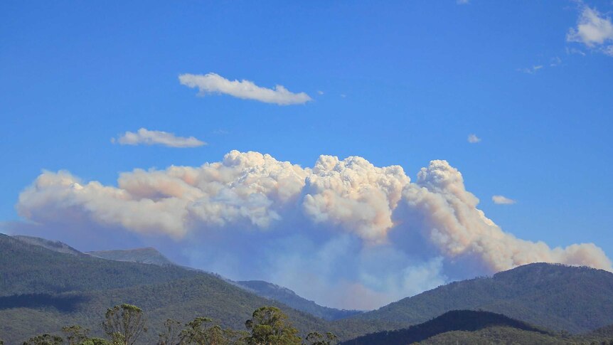 Harrietville fire crews prepare for more hot weather