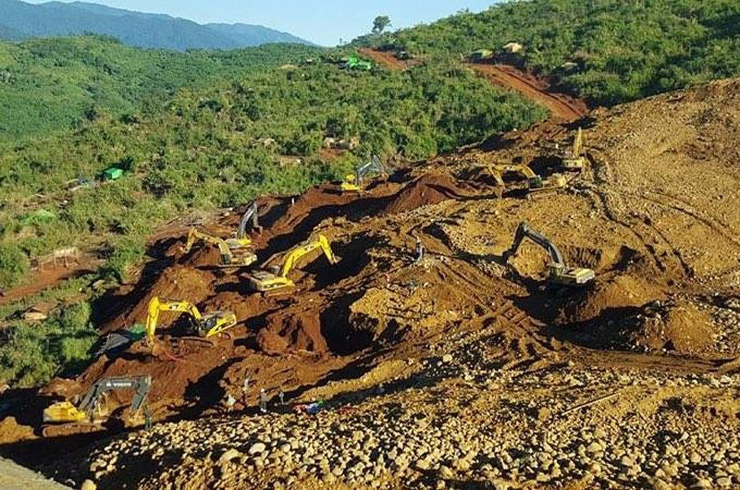 Nearly 100 Bodies Recovered From Massive Landslide At Myanmar Jade Mine ...