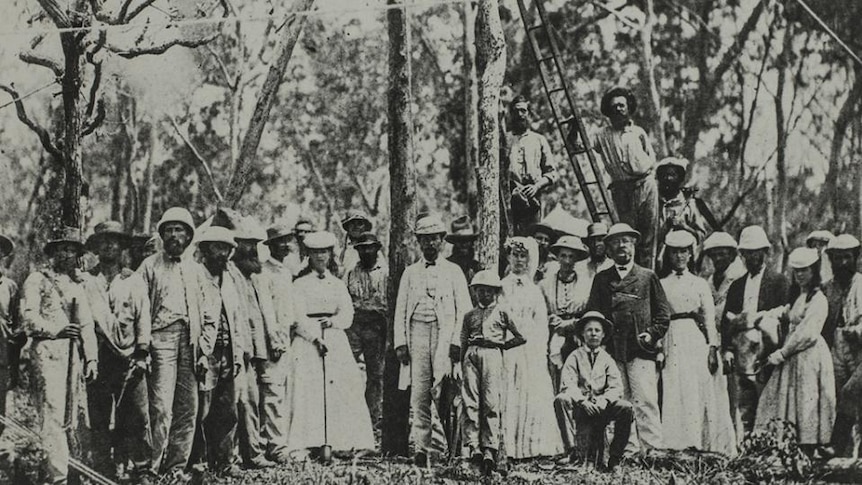 Old photo of colonial settlers in Darwin