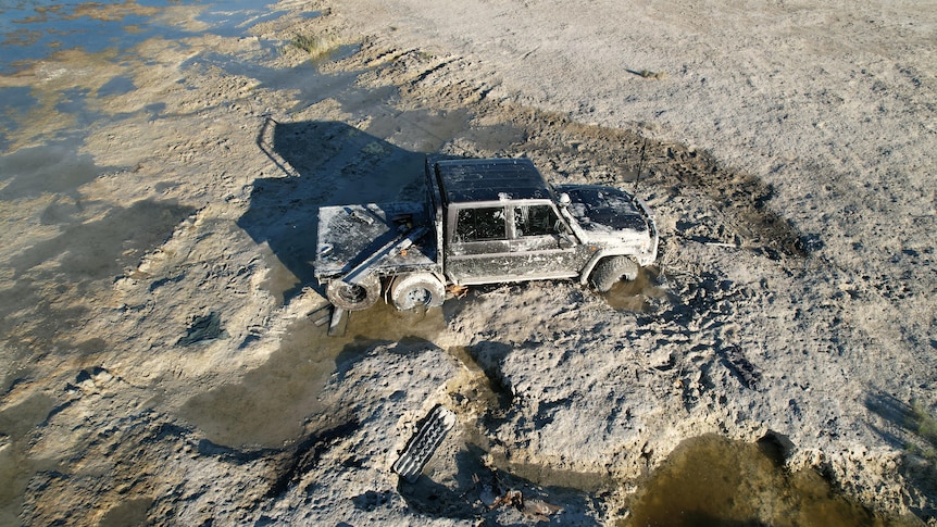 Image of a bogged landcruiser driven by missing man Zane Stevens.