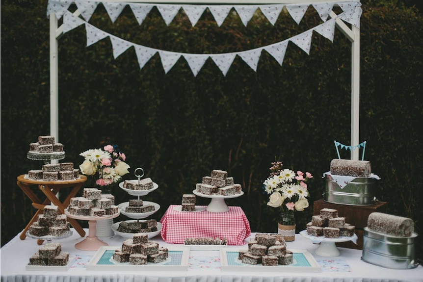 Lamington display