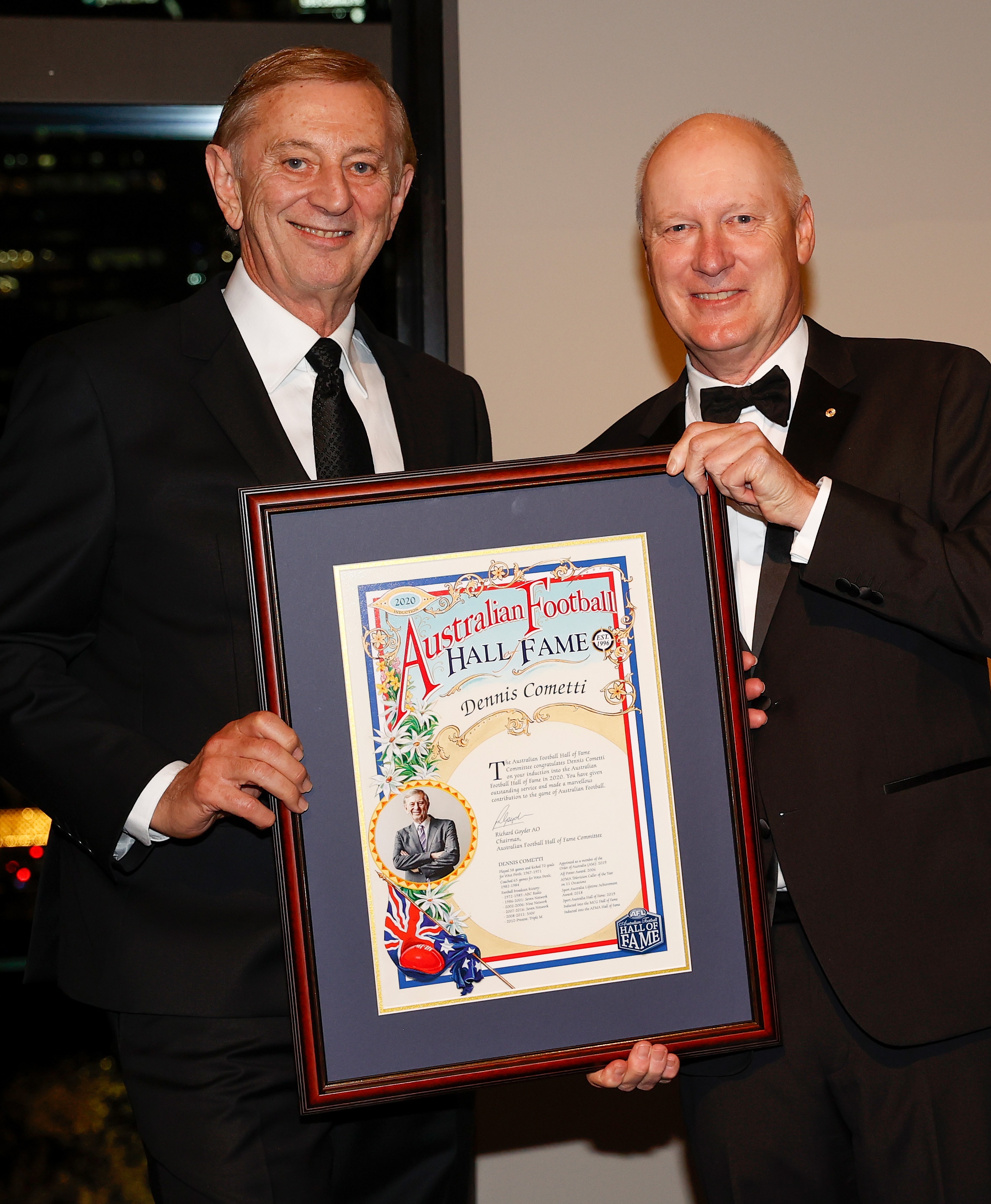 Remembering Dennis Cometti as one of broadcasting's best