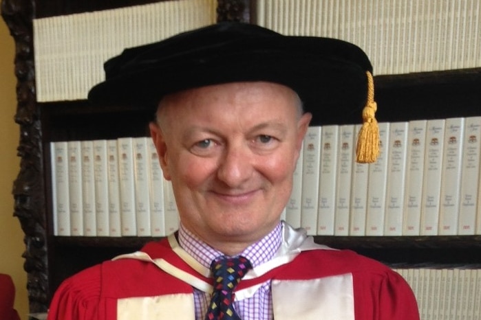 Antony Green receives his honorary doctorate from Sydney University