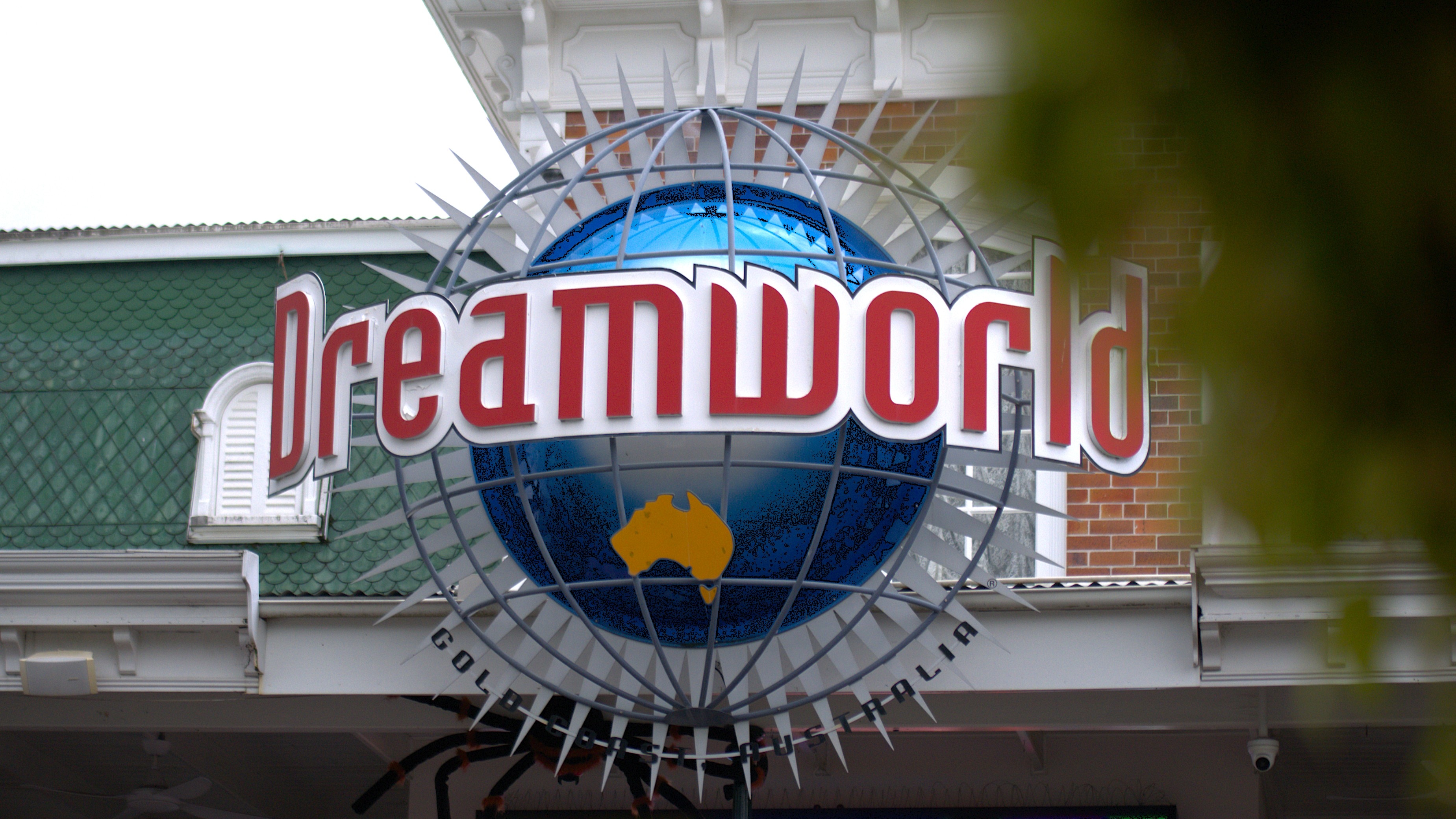 Dreamworld tragedy witness describes 'sheer panic' moment