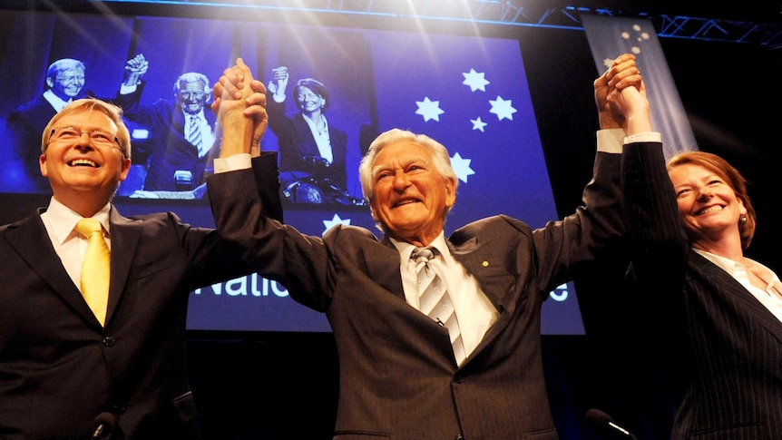 Bob Hawke, centre, with LtoR Kevin Rudd and Julia Gillard.