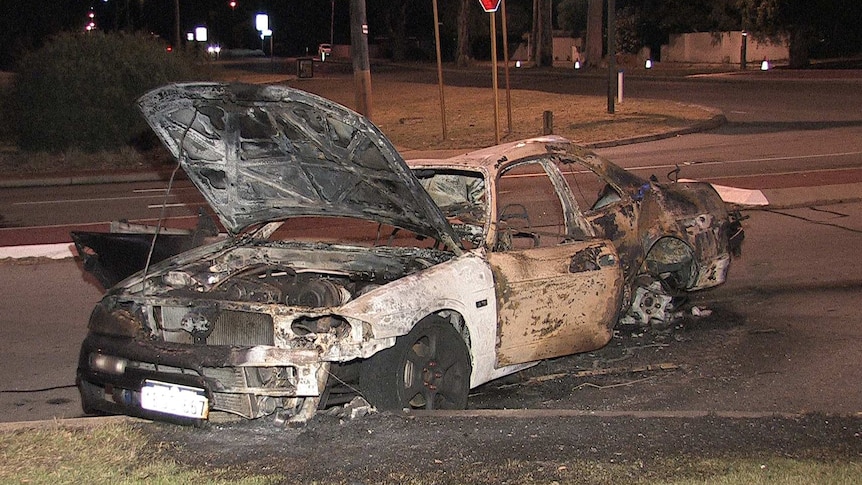 Burnt out car, Lynwood