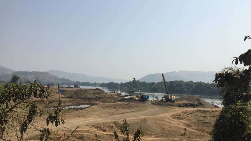 A sand dredging operation near Mahad.