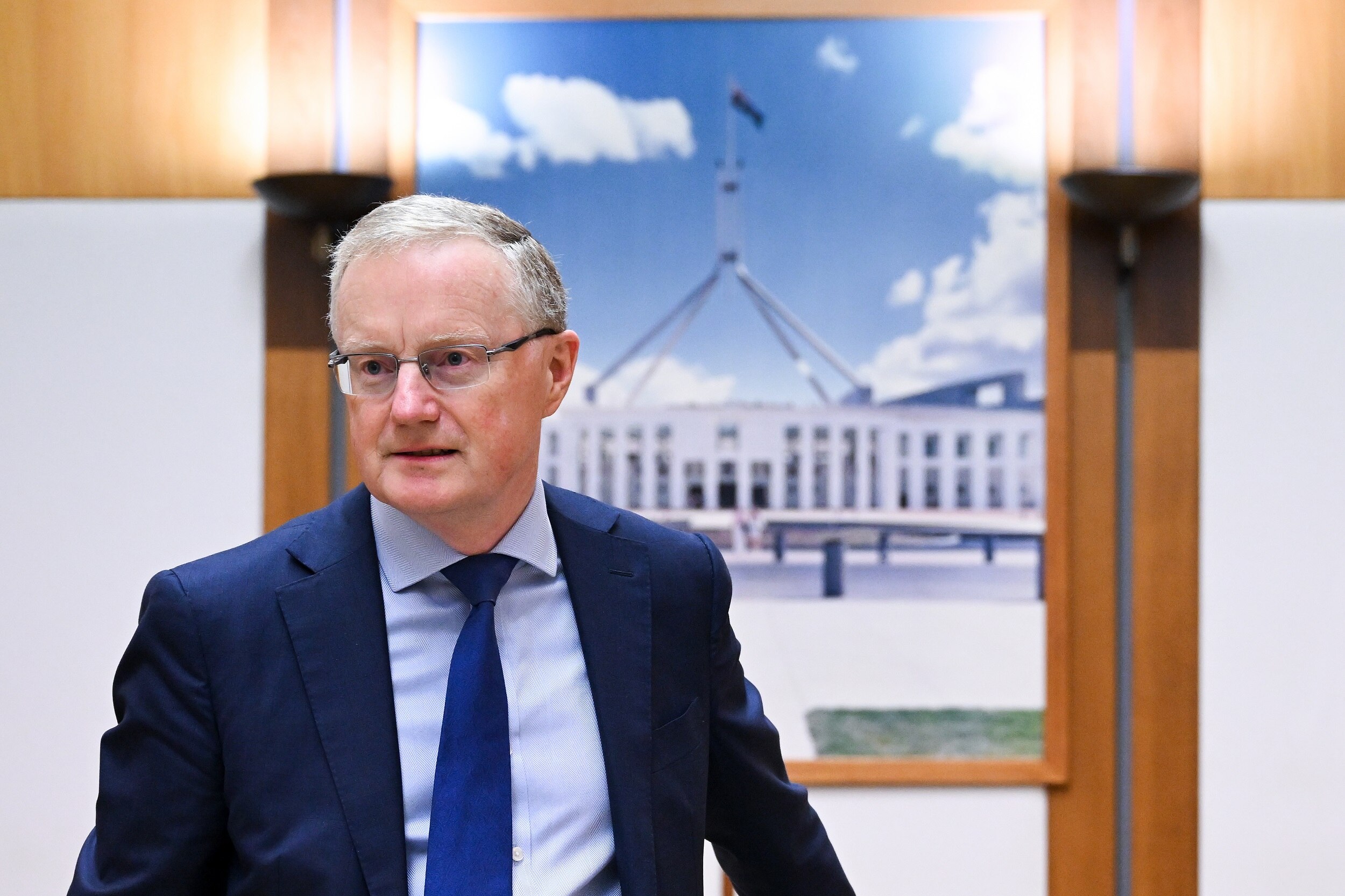 The outgoing RBA Governor bids adieu - ABC listen