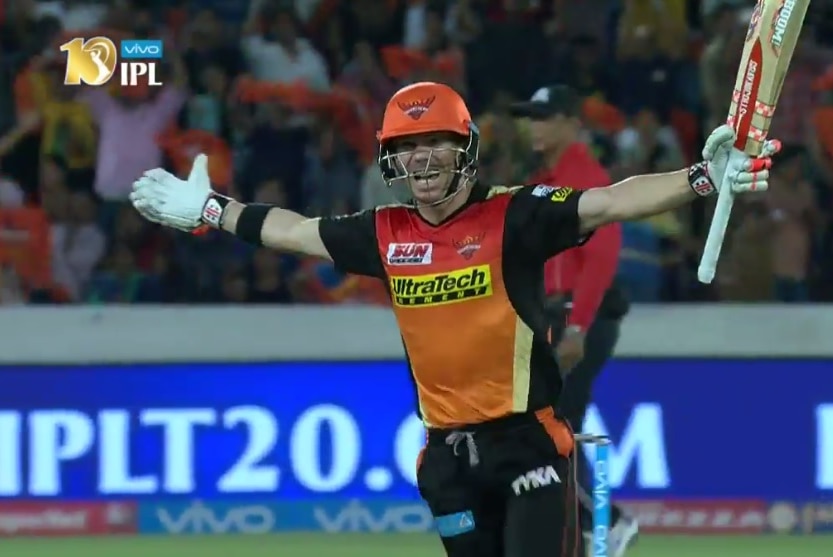 David Warner celebrates IPL ton