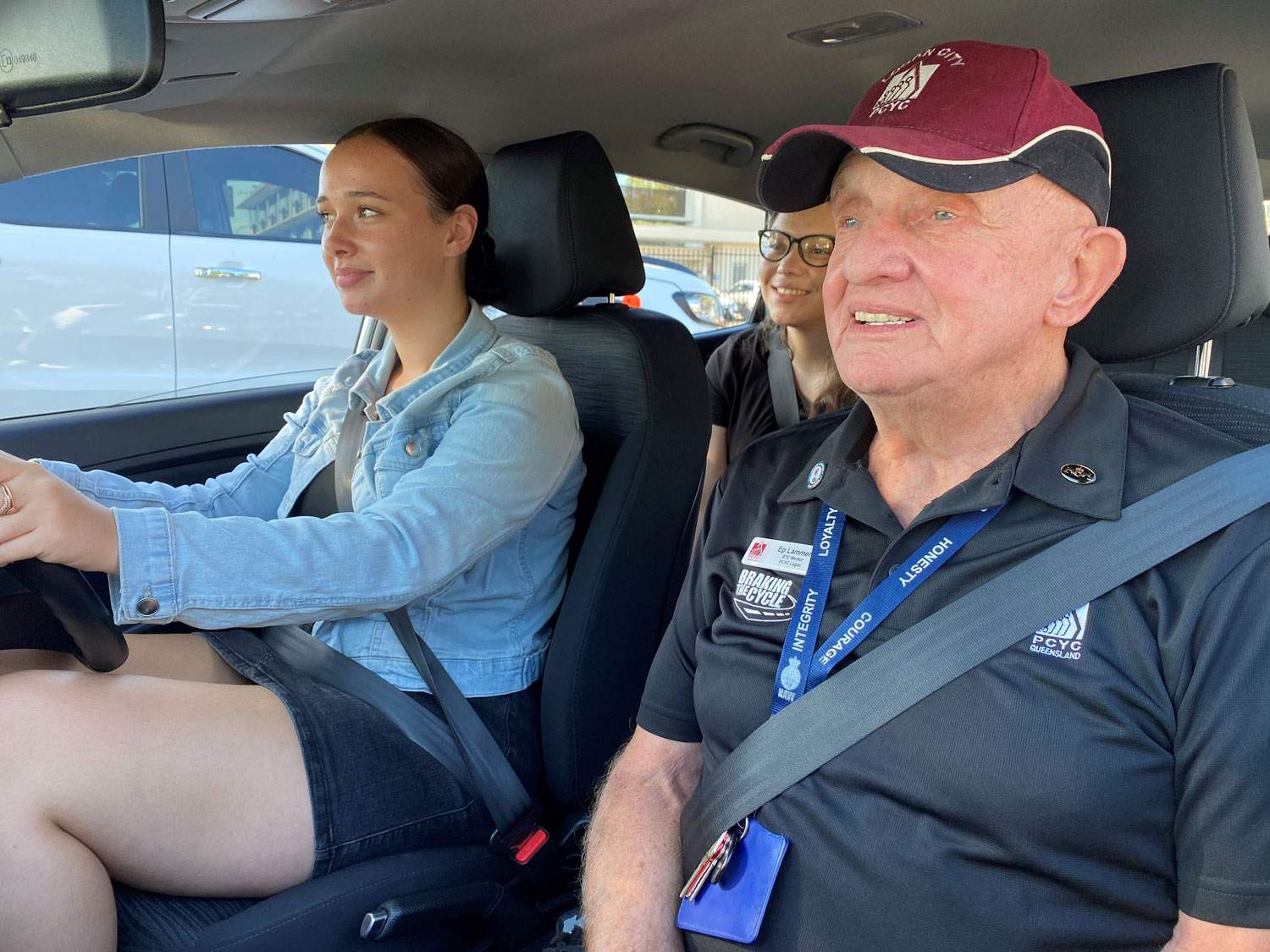 Elderly Volunteer Clocks Up 7 000 Hours To Help Disadvantaged Youth Learn To Drive Abc News