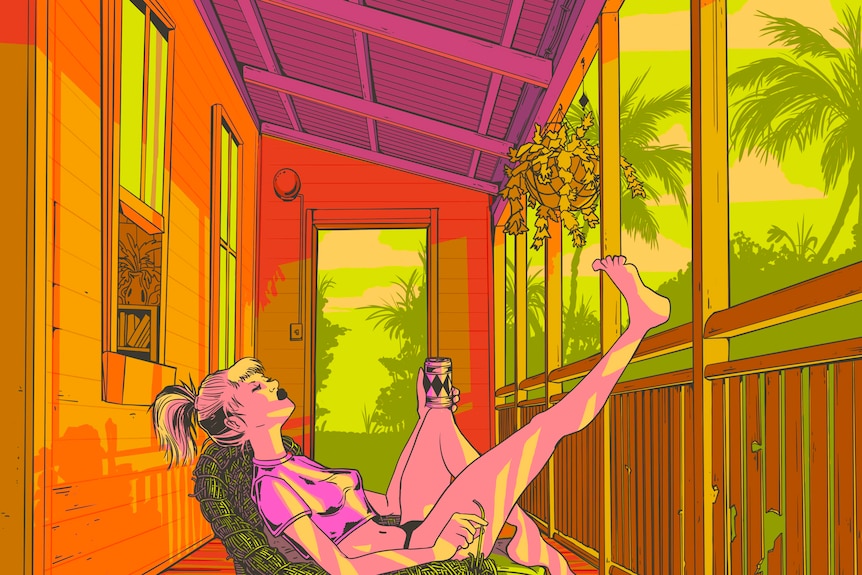 Une personne est assise sur une terrasse avec un verre perché sur ses genoux, les yeux fermés et sentant la chaleur.