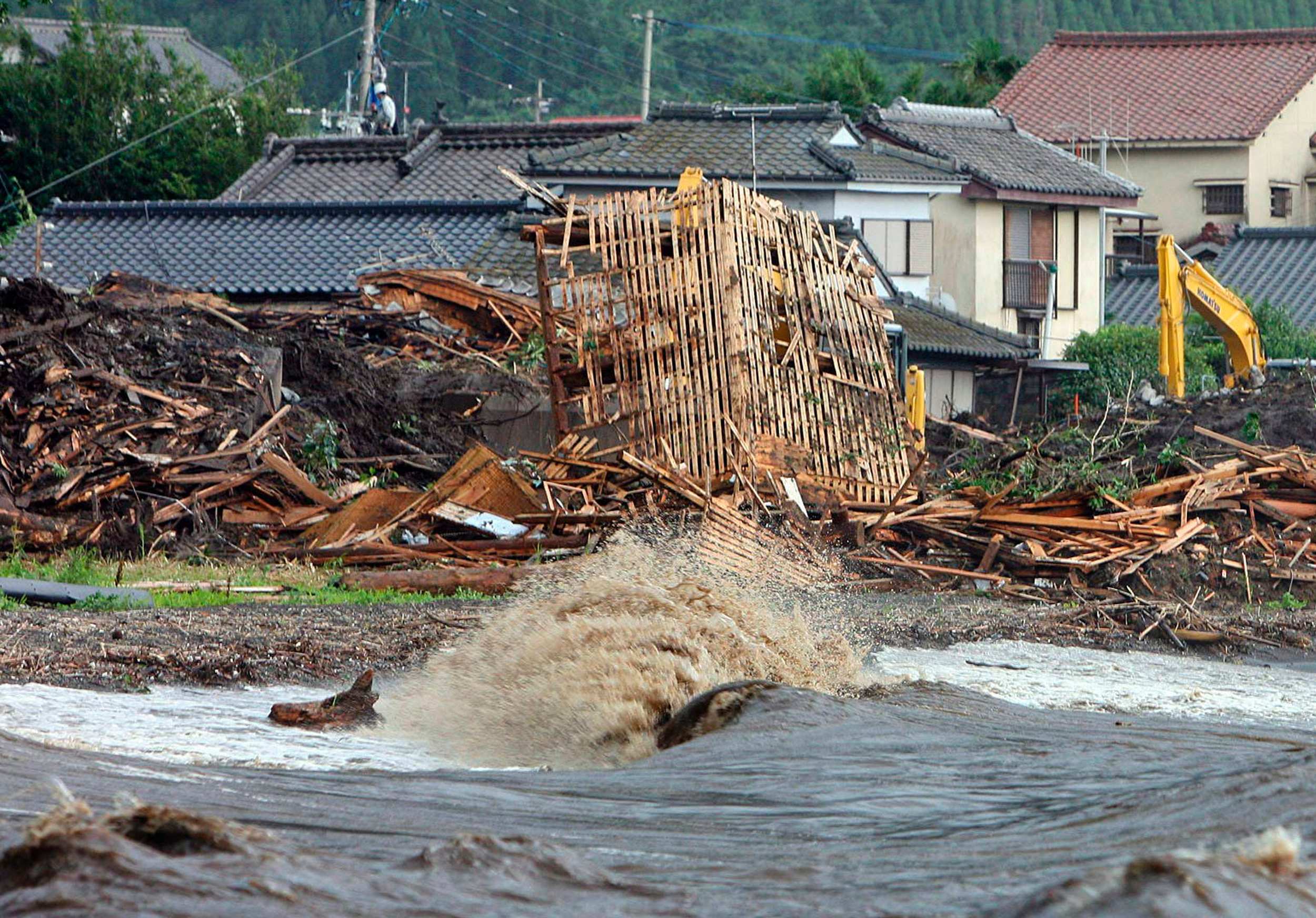 Fukushima operator releases water into Pacific Ocean as Typhoon Manyi hits Japan ABC News