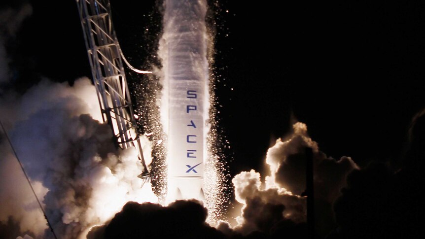 SpaceX blasts off