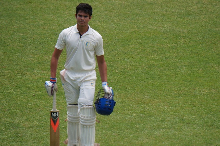 Arjun Tendulkar walking off Bradman Oval