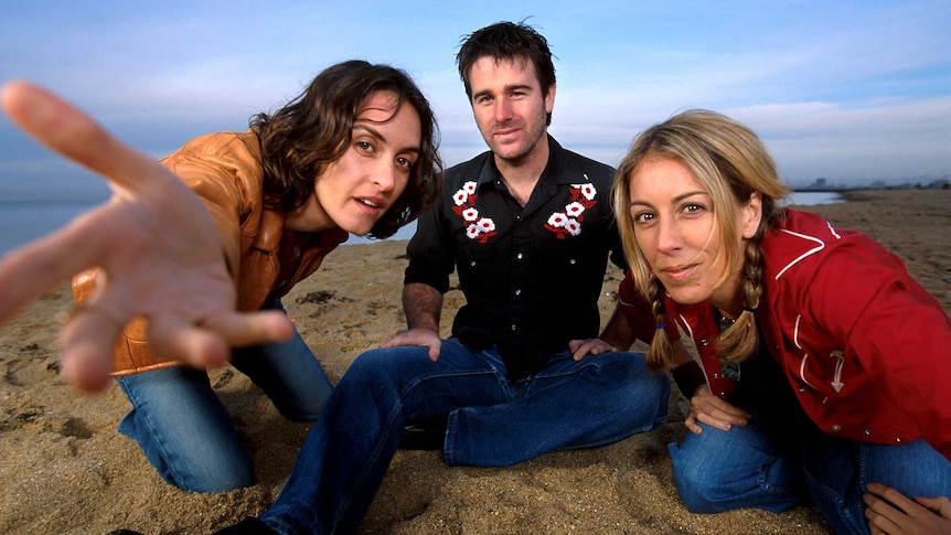 Vikki Thorn, Josh Cunningham and Donna Simpson of The Waifs in 2002