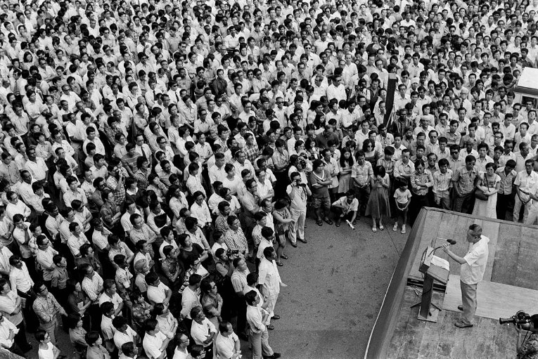 Lee Kuan Yew at a rally in Fullerton Square in Singapore in 1976