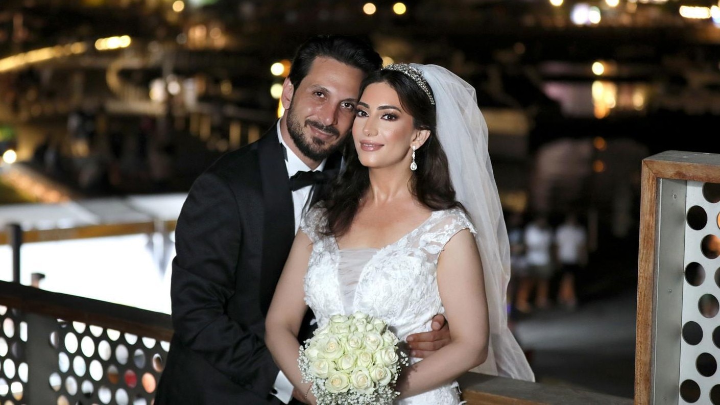 'More falling in love overseas' but thousands face long wait to reunite