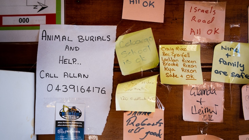 A wall of post-it notes from locals that appeared in the Quaama relief centre in the days after the fires.