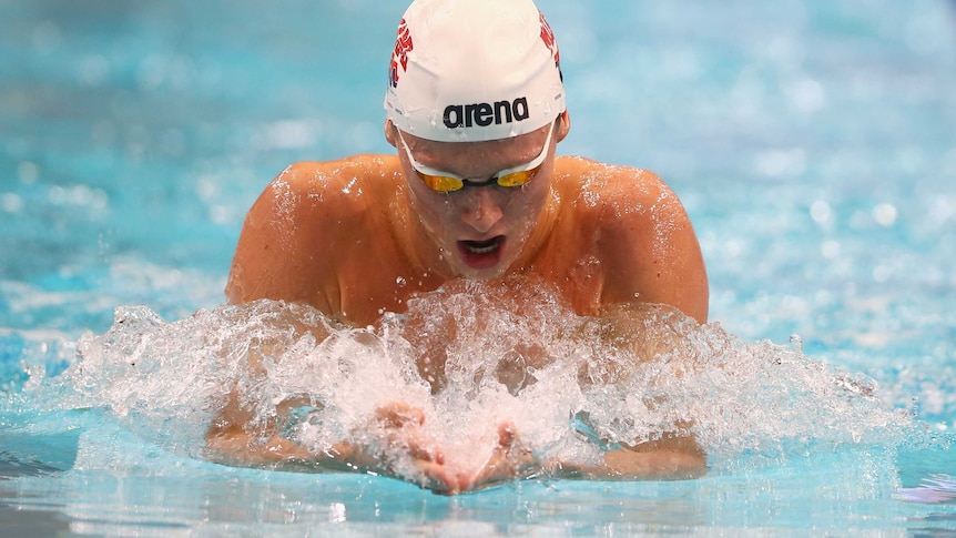 Thomas Fraser-Holmes swims in swimming champs individual medley final