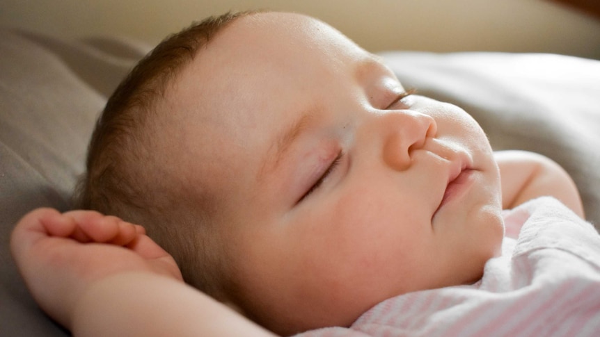 Tips for sleeping in summer, using aircon correctly and keeping babies cool  - ABC Everyday