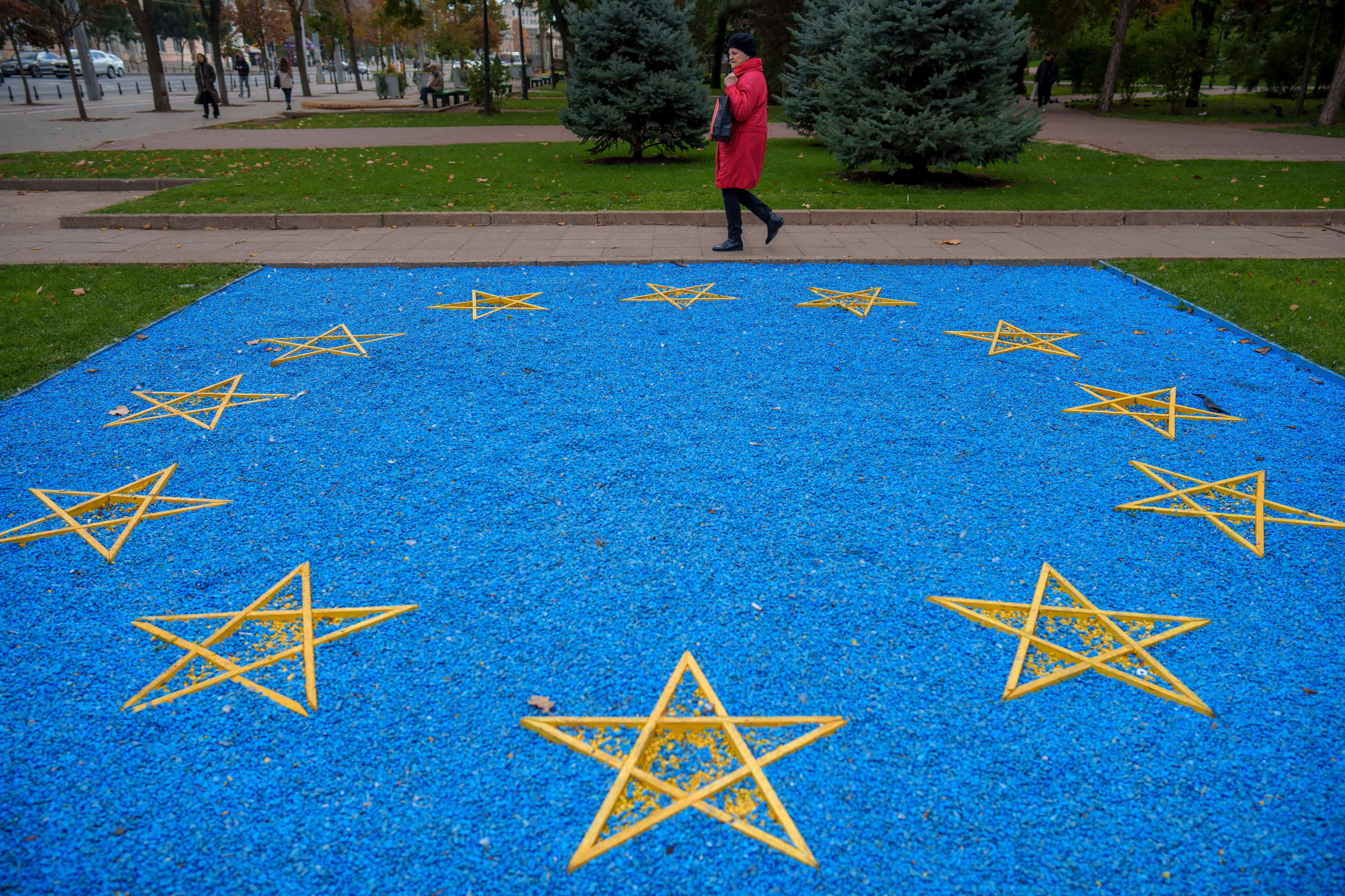 Moldovans Vote 'yes' To Referendum On Joining EU - ABC Listen