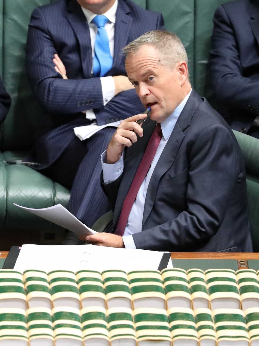 Bill Shorten in Question Time listening to Malcolm Turnbull