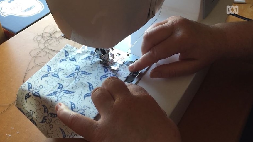 Sewing a pocket with a sewing machine