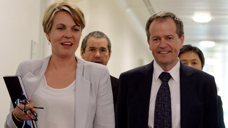 Bill Shorten can make history, or he can appear as a footnote.