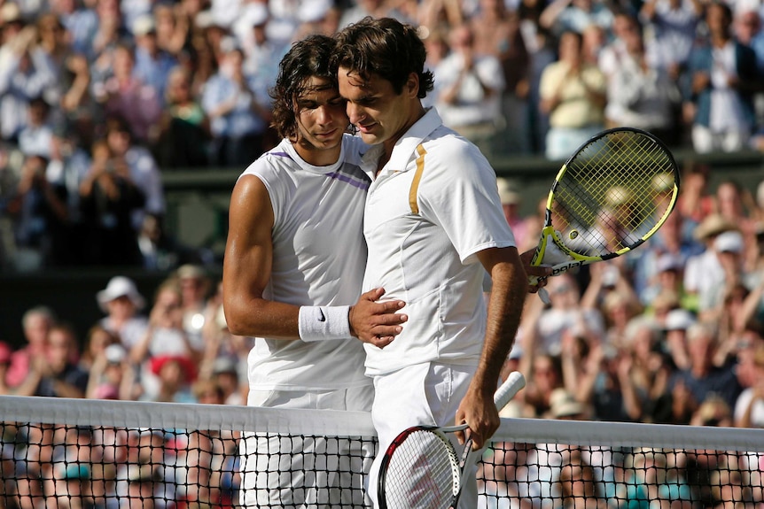 Rafael Nadal hugs Roger Federer after the 2007 Wimbledon final