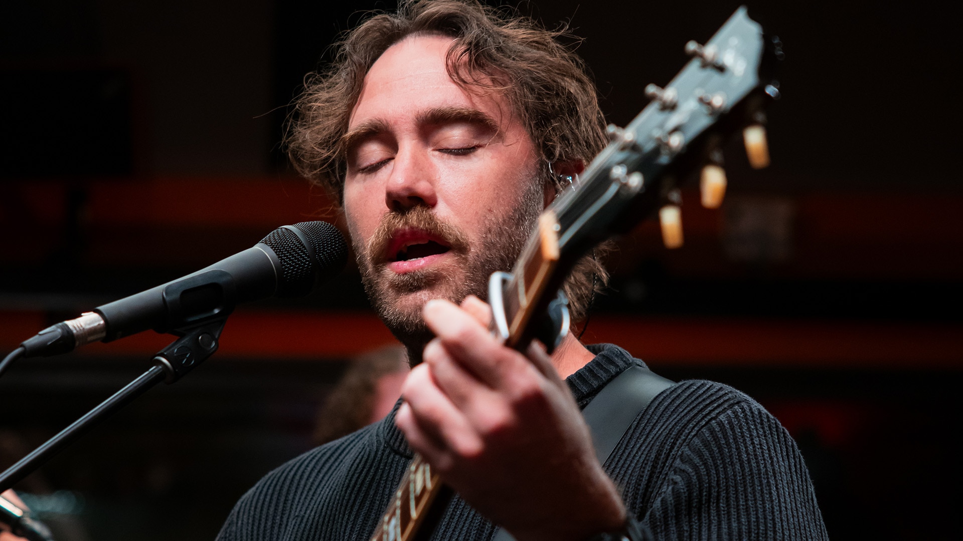 Matt Corby covers Tame Impala's 'Dracula' for Like A Version