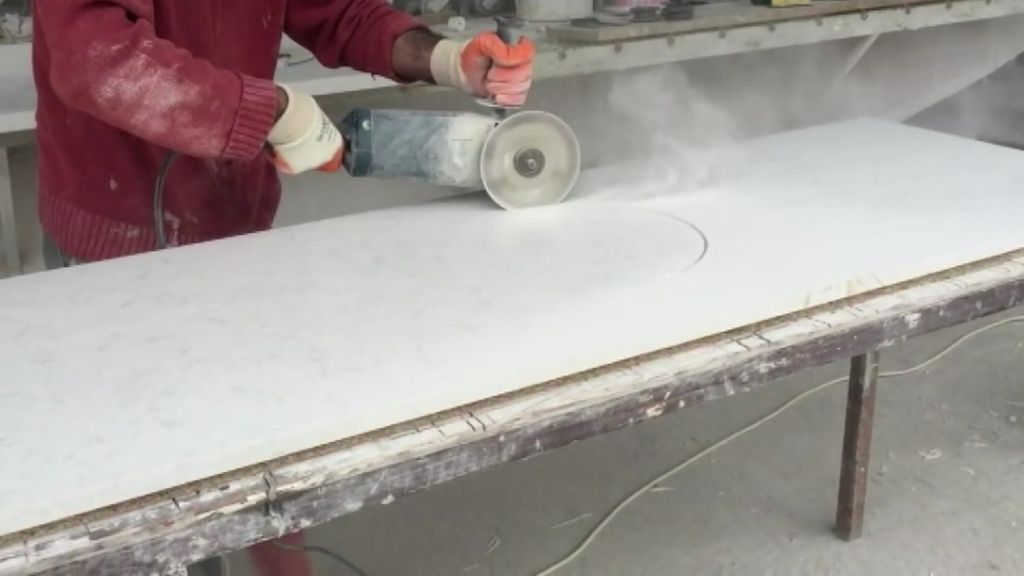 Silicosis surge prompts calls for a ban on engineered stone products