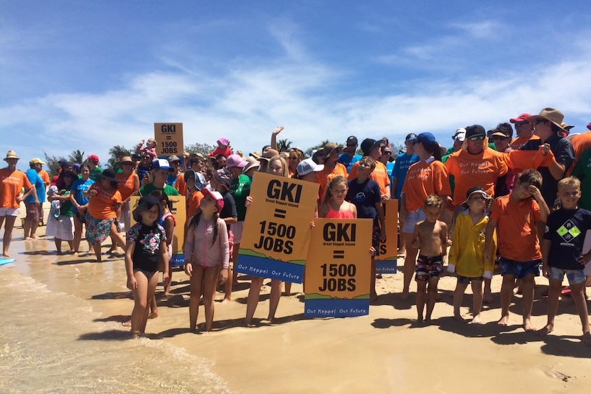 Residents rally for a gaming licence on Great Keppel Island.